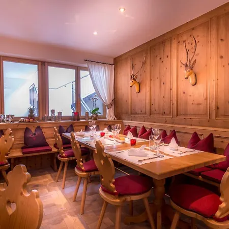 Circle Arlberg In - Out Horská chata